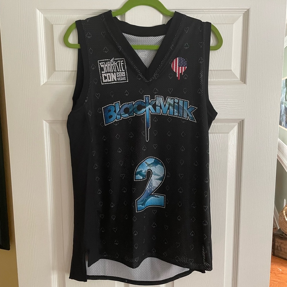 Blackmilk jersey size M